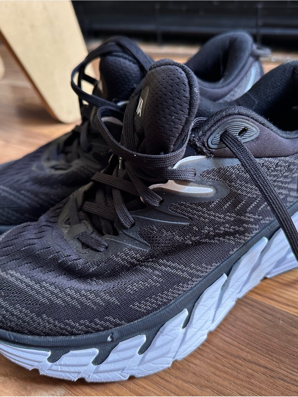 woman atletic shoes